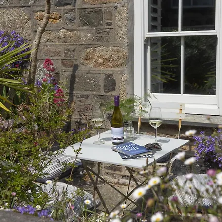Piskey Cottage, *